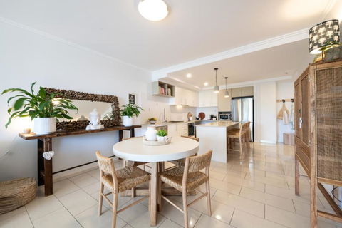 Airlie Sea View - Tropical Vibes Whitsundays - Accommodation Australia 3