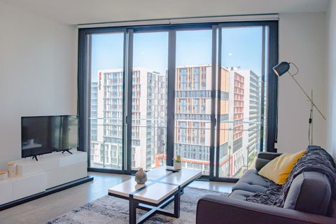 AirTrip Apartments On Tribune Street - Accommodation Australia 0