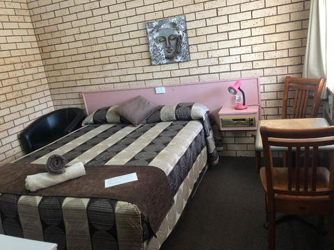 Alamo Motor Inn - Accommodation Australia 1
