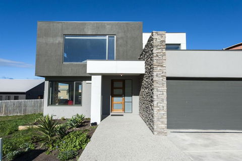Albion - Accommodation Australia 2