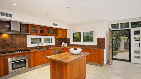 Alemar Close To Beach, Shops And Cafes Accom Holidays - Accommodation Australia 3