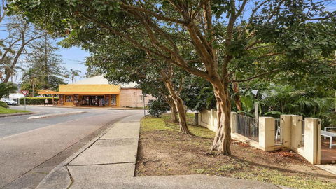 Alemar Close To Beach, Shops And Cafes Accom Holidays - Accommodation Australia 2