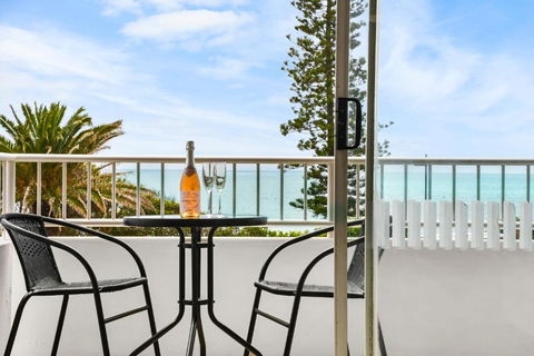 Alex Beach Apt Bilgola4 - Accommodation Australia 0