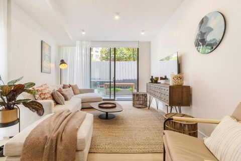 Alexandra Elegance - Riverside Living In Style - Accommodation Australia 0