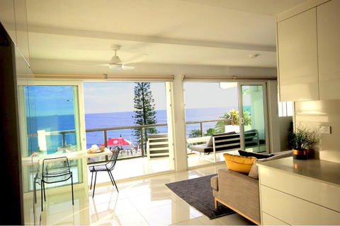 Alexandra Headland Ocean Dream - Stunning View ZA6 - Accommodation Australia 0