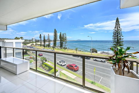 Alexandra Headland Ocean Dream - Stunning View ZA6 - Accommodation Australia 3