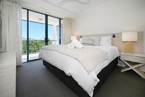 Alexandra Headland Resort Heaven, Pool / Beach ZD8 - Accommodation Australia 2