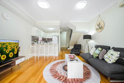 Alexandria To Sydney Central Sydney Park Shop - Accommodation Australia 0