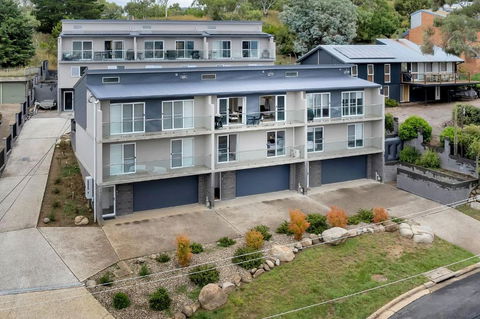 Alloura 2 - Accommodation Australia 1