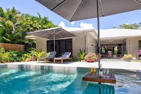 Allure - 4 Bedroom Luxury House In Port Douglas - Accommodation Australia 0
