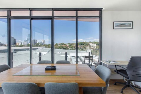 Aloft At Era With Sweeping Balcony Views - Accommodation Australia 2