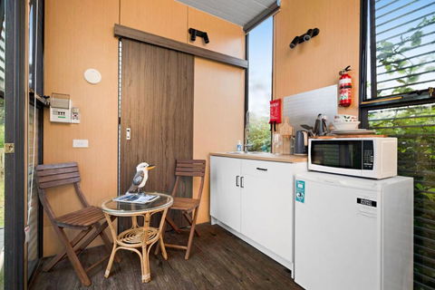 Alpaca Tiny House With Vineyard Lakeside By Tiny Away - Accommodation Australia 4