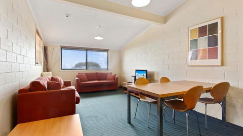 Alpine Heights 04 - Accommodation Australia 0