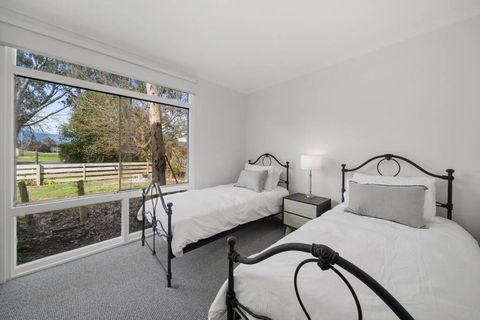 Alpine Hills Hideaway - Accommodation Australia 3