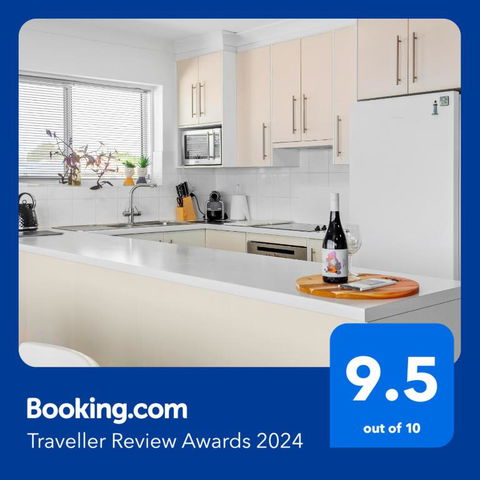 Amazing Ocean Views At This Exclusive 4 BR Holiday Home - Accommodation Australia 3