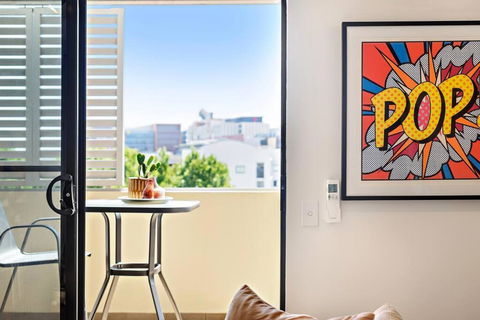 Amazing Penthouse In Waterloo - Accommodation Australia 4