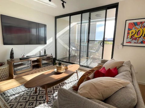 Amazing Penthouse In Waterloo - Accommodation Australia 3