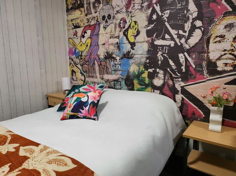 Amazing Studio Apartment Front Flinders Station - Accommodation Australia 0