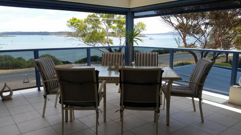 Ambience Apartments Penthouse - Accommodation Australia 0