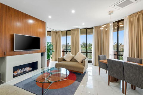 Amora Hotel Riverwalk Melbourne - Accommodation Australia 1