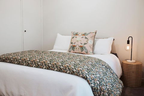An Unexpected Delight In The Heart Of Town - Accommodation Australia 4
