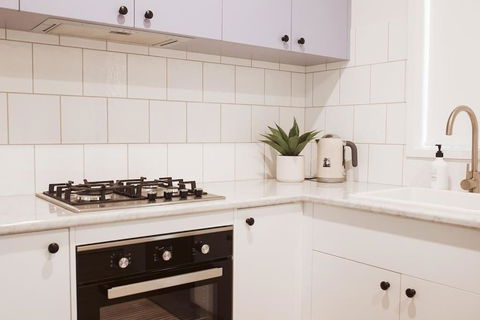 An Unexpected Delight In The Heart Of Town - Accommodation Australia 2
