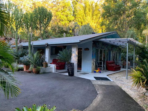 Ancient Gardens Guesthouse & Botanical Gardens - Accommodation Australia 1