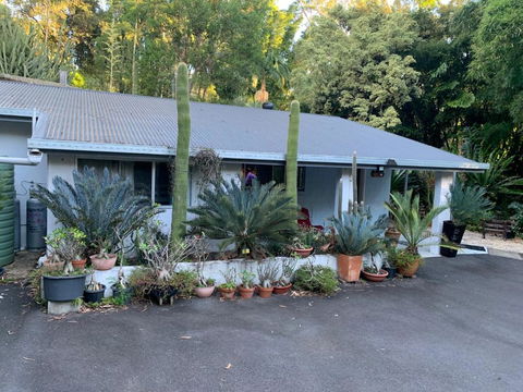 Ancient Gardens Guesthouse & Botanical Gardens - Accommodation Australia 0