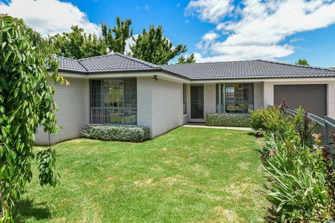 Anson Abode - CBD Home, Modern Sophistication - Local Tourism 3