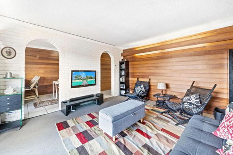 Anjuna, 2 Bedroom Apartment On Canal - Accommodation Australia 3