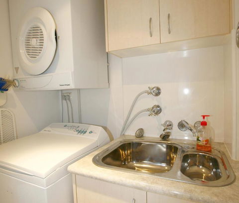 Allamanda U2 Awesome Location - Accommodation Australia 1