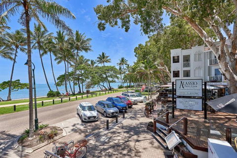 Alassio Beachfront Apartments Palm Cove - Accommodation Australia 2