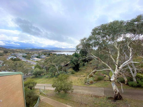 Alpine Mountain View 18 - 4BR L Mountain Views L Swimming Pool L Air-Con L WiFi - Accommodation Australia 2