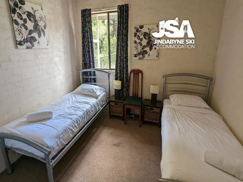 Alpine Mountain View Kirwan 48 - Accommodation Australia 4