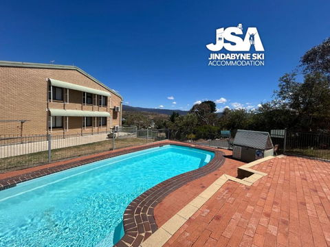 Alpine Mountain View Kirwan 9 - Accommodation Australia 0