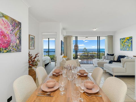 Alex Beachfront Apartment - Accommodation Australia 2