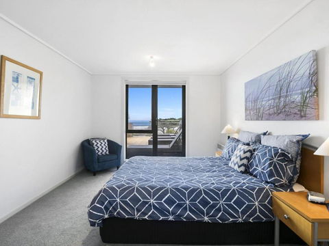 Apartment 11 Pacific Apartments - Accommodation Australia 4