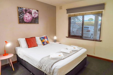 Apartment 13 - Accommodation Australia 0