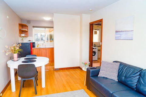 Apartment 13 - Accommodation Australia 3