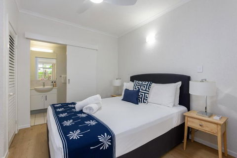 Apartment 4 At Palm Villas - Accommodation Australia 1