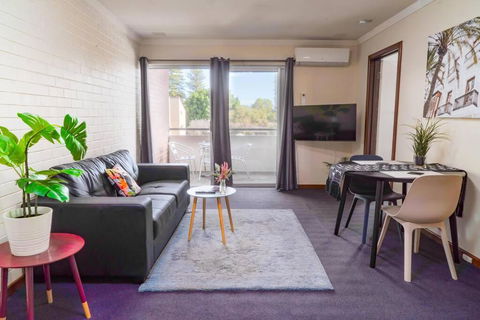 Apartment 9 - Accommodation Australia 1