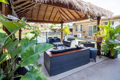 Apartment Bali Style With Pool And Fire Pits - Accommodation Australia 0