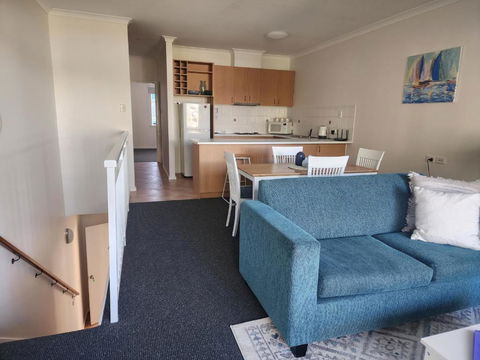 Apartment In Apollo Quays Resort With Shared Jetty - Accommodation Australia 3
