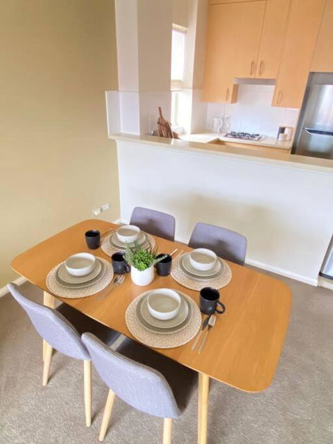 Apartment In Chiswick With Pool, Sauna & Gym - Accommodation Australia 4