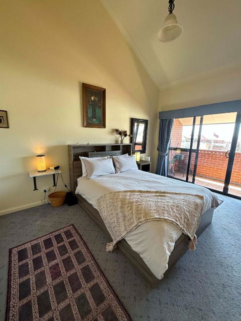 Apartment In The Heart Of Bathurst Walk Everywhere - Accommodation Australia 0