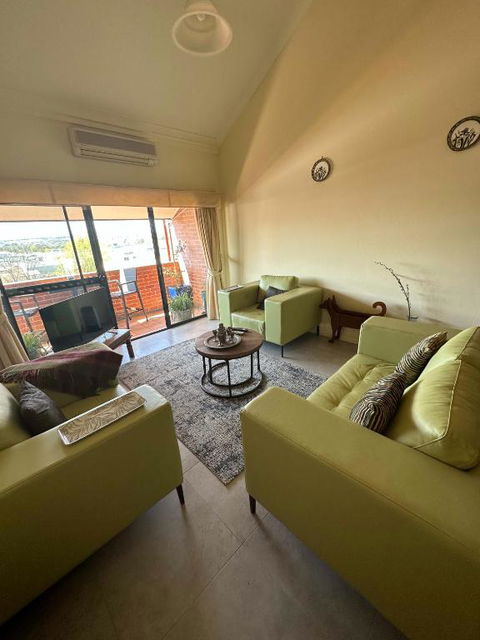 Apartment In The Heart Of Bathurst Walk Everywhere - Accommodation Australia 1