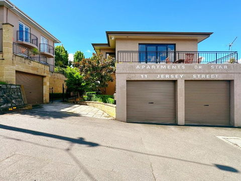 Apartment On Star Unit 1 - Accommodation Australia 0