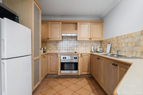 Apartment On William In CBD - 2 Bed 2 Bath Wi-Fi - Accommodation Australia 1