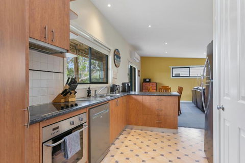 Apollo Bay Hideaway 5 Minute Walk To The Beach - Accommodation Australia 1