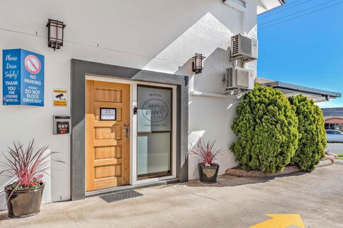 Apple & Grape Motel - Accommodation Australia 0